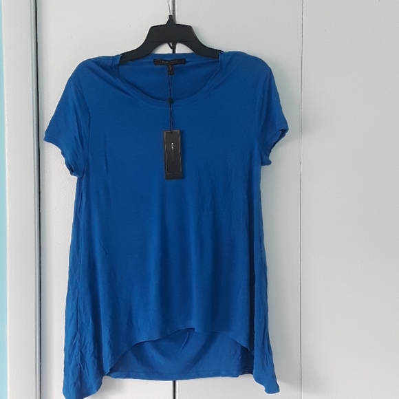 Short sleeve Top by BCBG open back - Picture 2 of 3